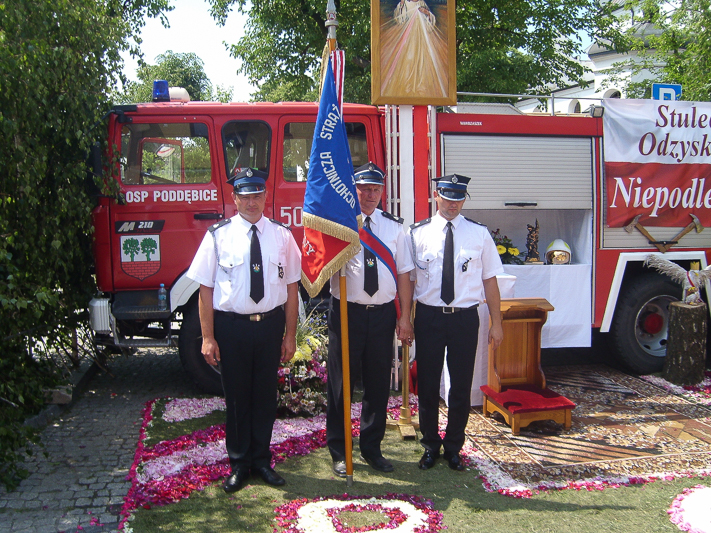 BSNS004.jpg BSNS004.jpg