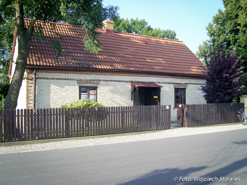 SL277137-1.jpg SL277137-1.jpg